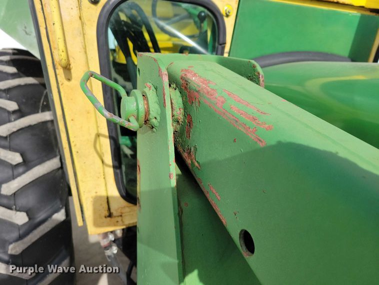 image for item NO9990 1966 John Deere 2510 tractor