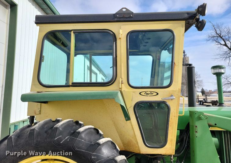 image for item NO9990 1966 John Deere 2510 tractor