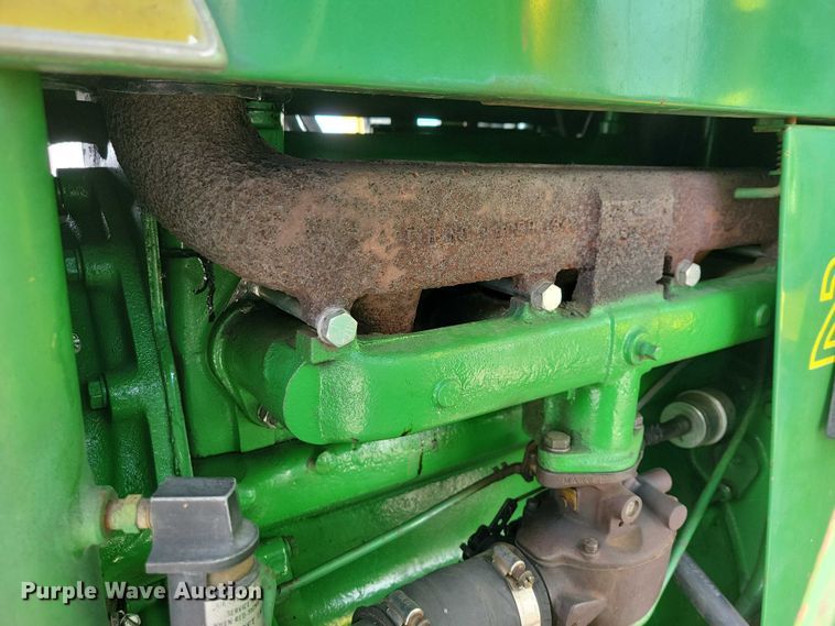 image for item NO9990 1966 John Deere 2510 tractor