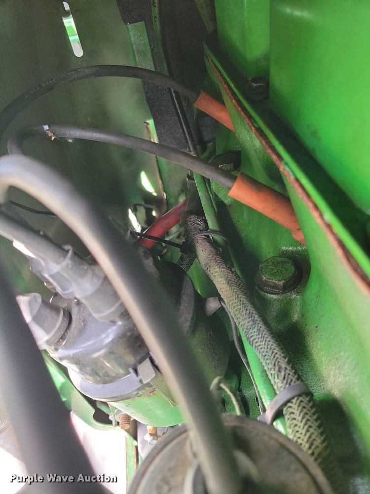 image for item NO9990 1966 John Deere 2510 tractor