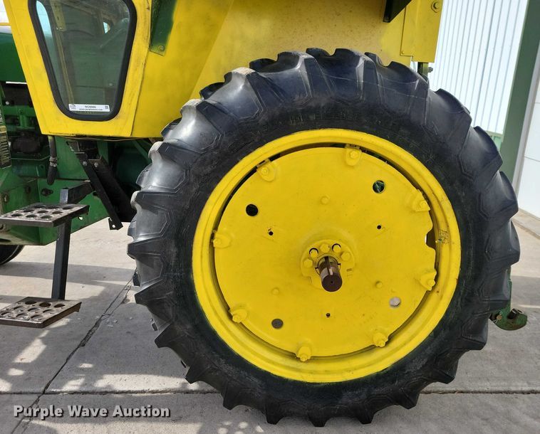 image for item NO9990 1966 John Deere 2510 tractor