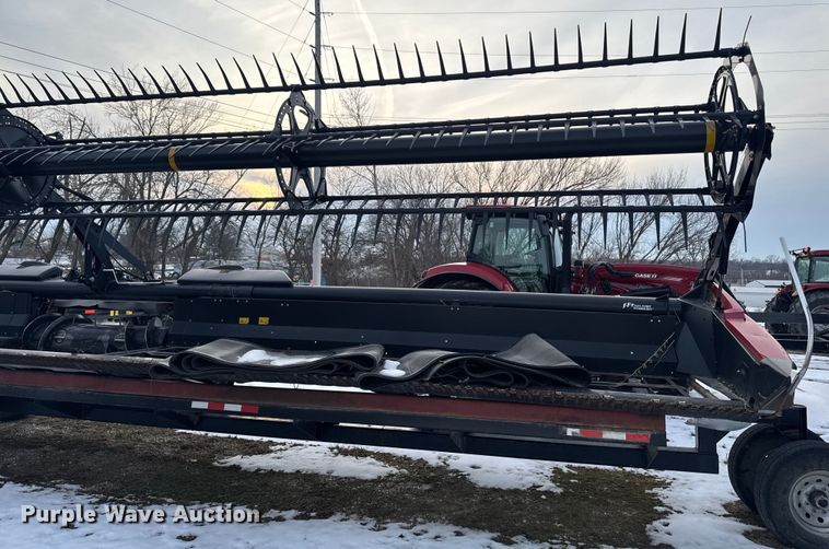 image for item YA1978 2014 MacDon FD75 flex draper head