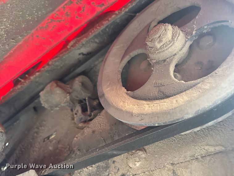 image for item YA1978 2014 MacDon FD75 flex draper head