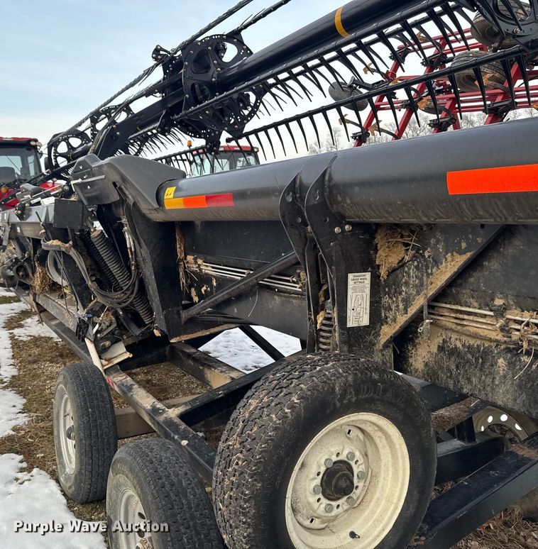 image for item YA1978 2014 MacDon FD75 flex draper head