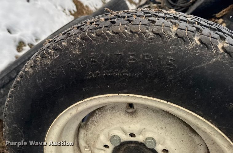 image for item YA1978 2014 MacDon FD75 flex draper head