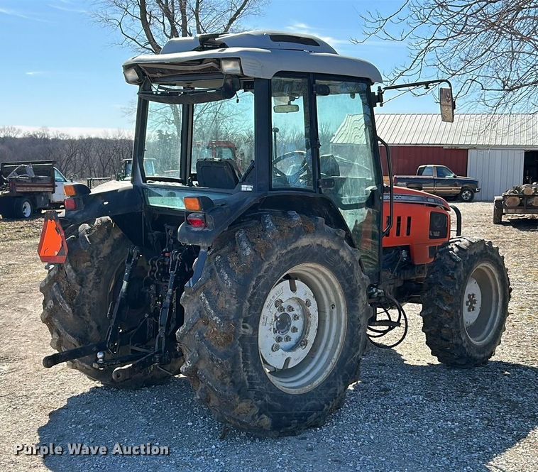 image for item YA1979 2004 AGCO GT65 MFWD tractor