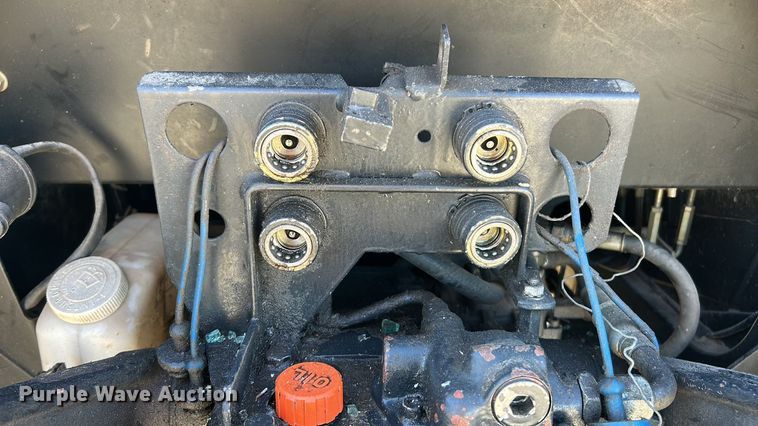 image for item YA1979 2004 AGCO GT65 MFWD tractor