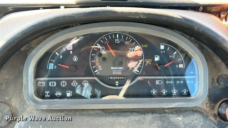 image for item YA1979 2004 AGCO GT65 MFWD tractor