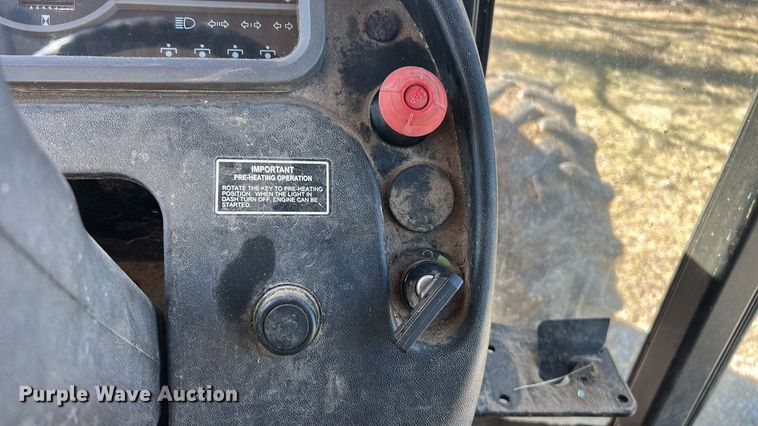image for item YA1979 2004 AGCO GT65 MFWD tractor