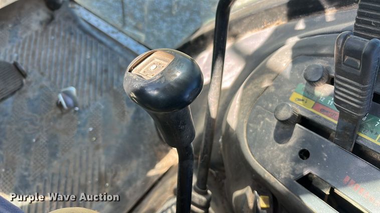 image for item YA1979 2004 AGCO GT65 MFWD tractor