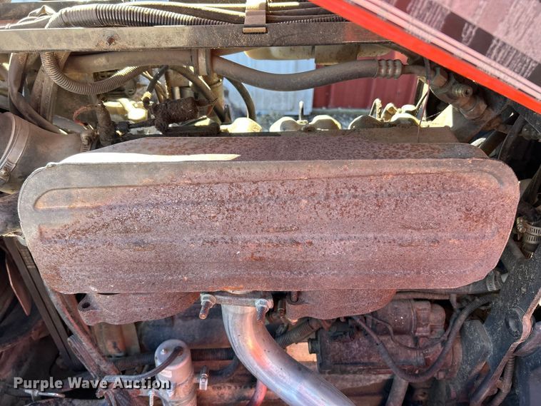 image for item YA1979 2004 AGCO GT65 MFWD tractor