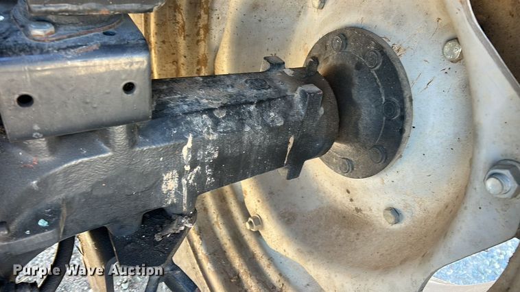 image for item YA1979 2004 AGCO GT65 MFWD tractor