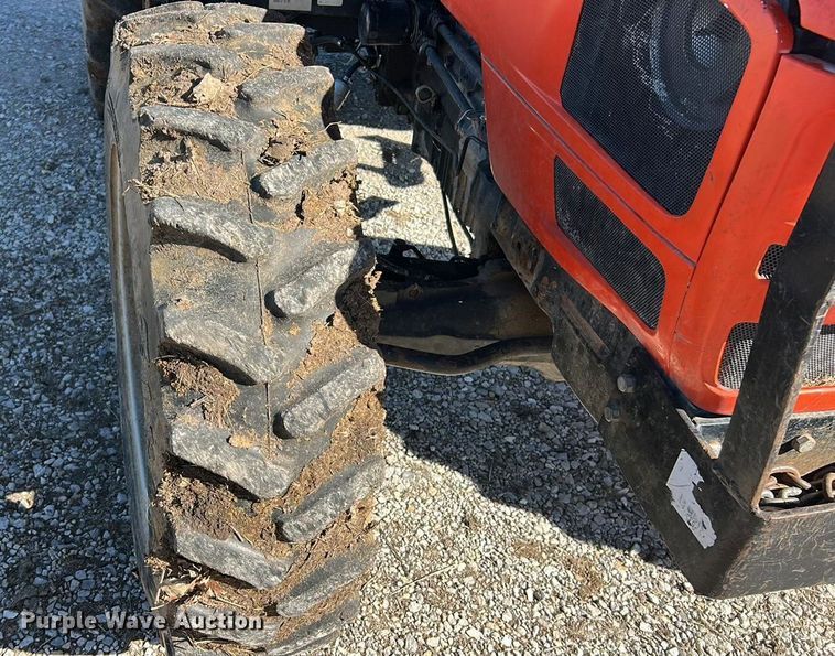 image for item YA1979 2004 AGCO GT65 MFWD tractor