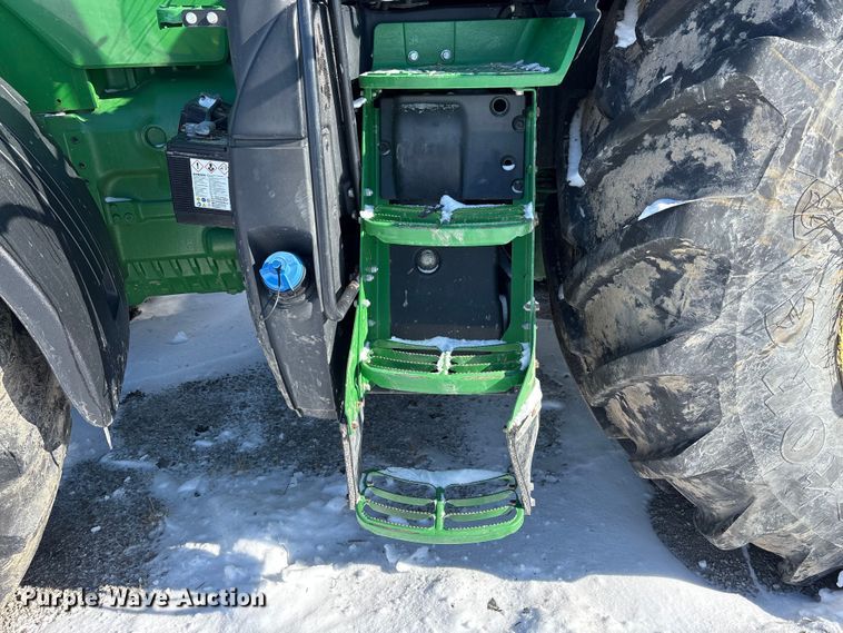 image for item YA1988 2018 John Deere 8245R MFWD tractor