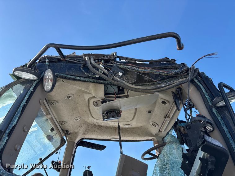 image for item YA1988 2018 John Deere 8245R MFWD tractor