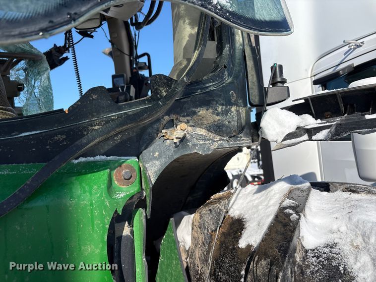 image for item YA1988 2018 John Deere 8245R MFWD tractor