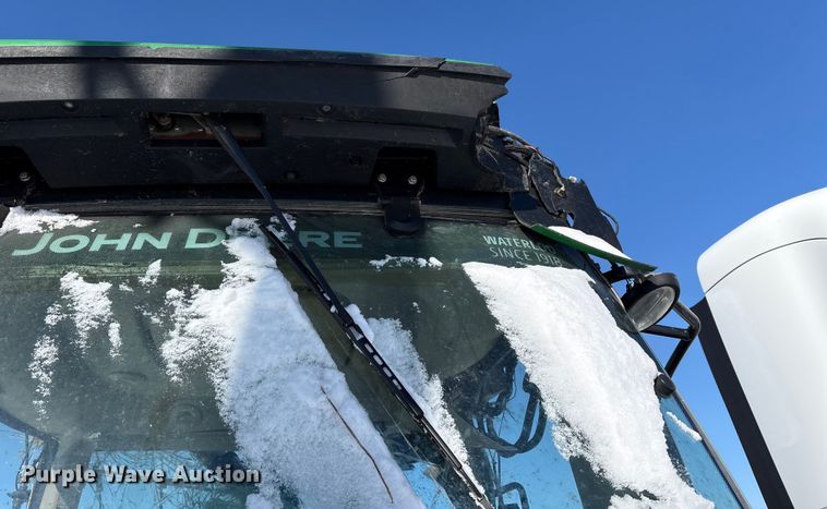 image for item YA1988 2018 John Deere 8245R MFWD tractor