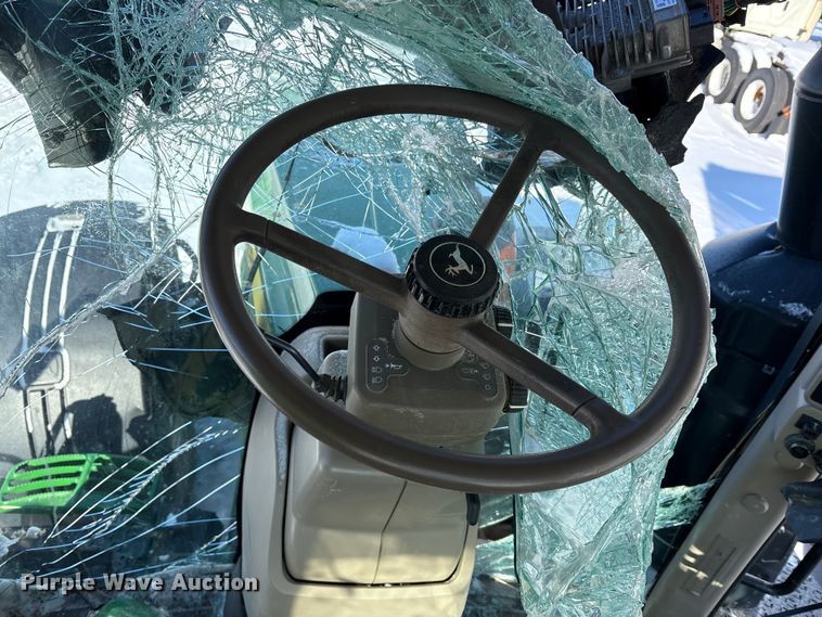 image for item YA1988 2018 John Deere 8245R MFWD tractor