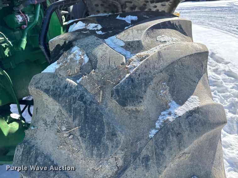 image for item YA1988 2018 John Deere 8245R MFWD tractor