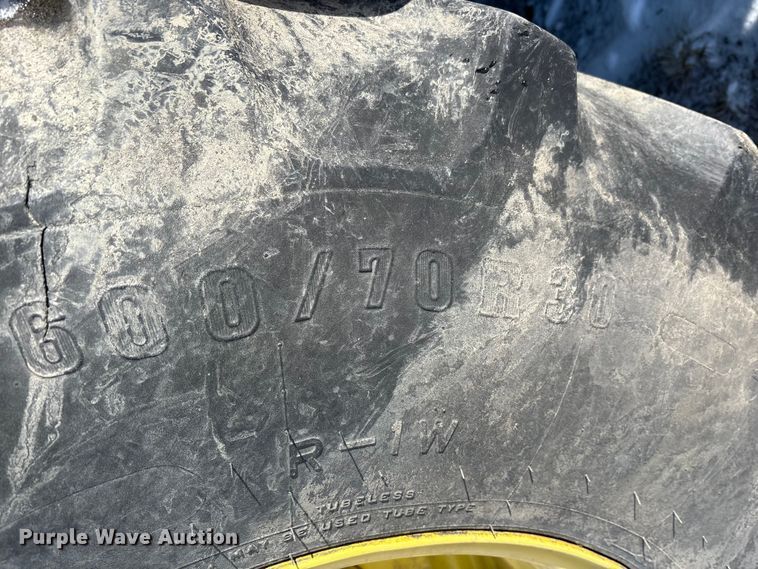 image for item YA1988 2018 John Deere 8245R MFWD tractor