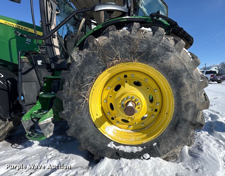 image for item YA1988 2018 John Deere 8245R MFWD tractor