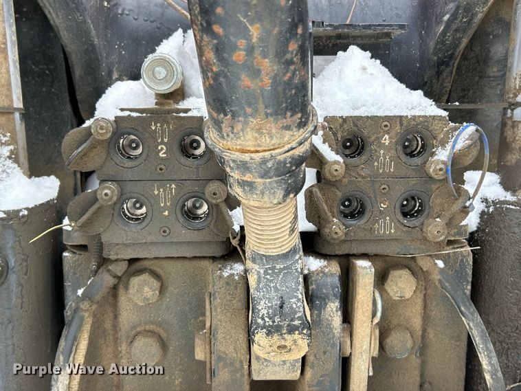 image for item YA2102 2006 Case IH MX275 4WD tractor