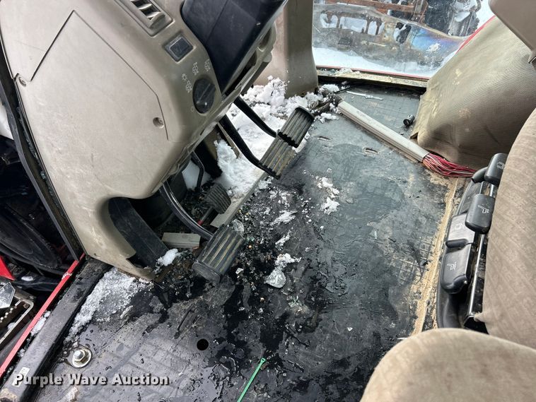 image for item YA2102 2006 Case IH MX275 4WD tractor