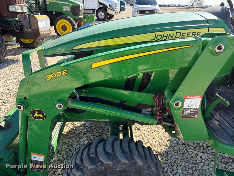 image for item YA2167 2022 John Deere 3035D MFWD tractor