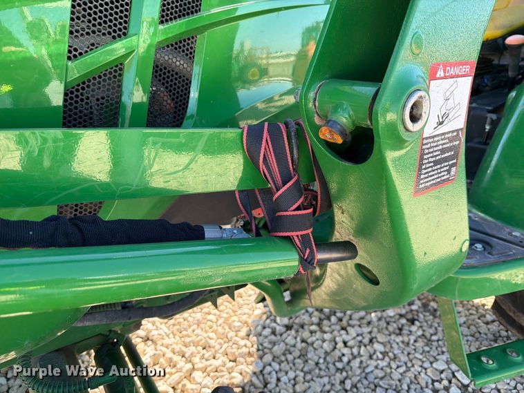 image for item YA2167 2022 John Deere 3035D MFWD tractor