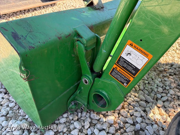 image for item YA2167 2022 John Deere 3035D MFWD tractor