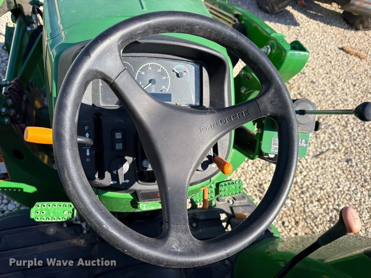 image for item YA2167 2022 John Deere 3035D MFWD tractor