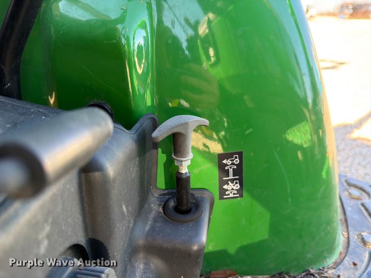 image for item YA2167 2022 John Deere 3035D MFWD tractor