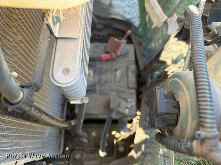 image for item YA2167 2022 John Deere 3035D MFWD tractor