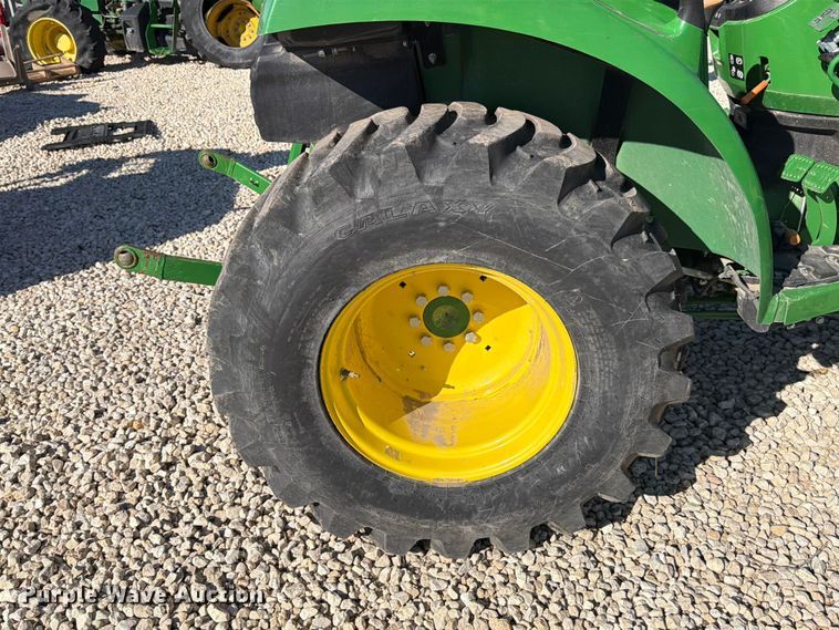 image for item YA2167 2022 John Deere 3035D MFWD tractor