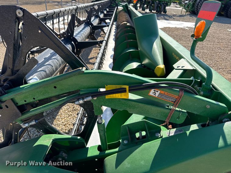 image for item YA2210 2010 John Deere 635F Hydraflex flex head