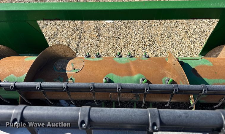 image for item YA2210 2010 John Deere 635F Hydraflex flex head