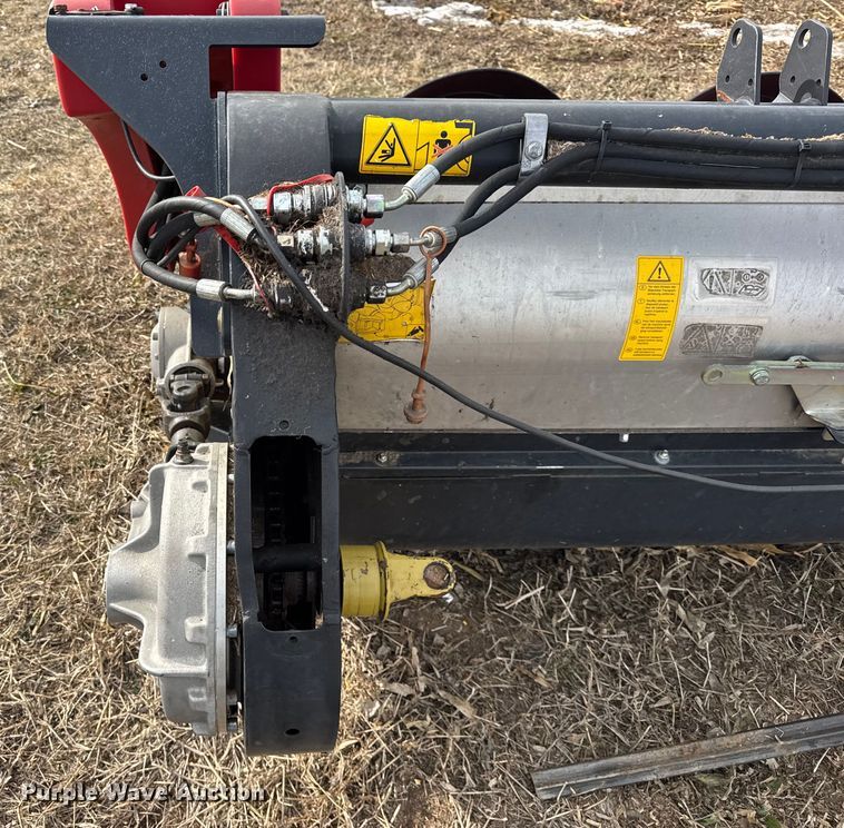 image for item YA2409 2012 Geringhoff MS800 North Star corn head