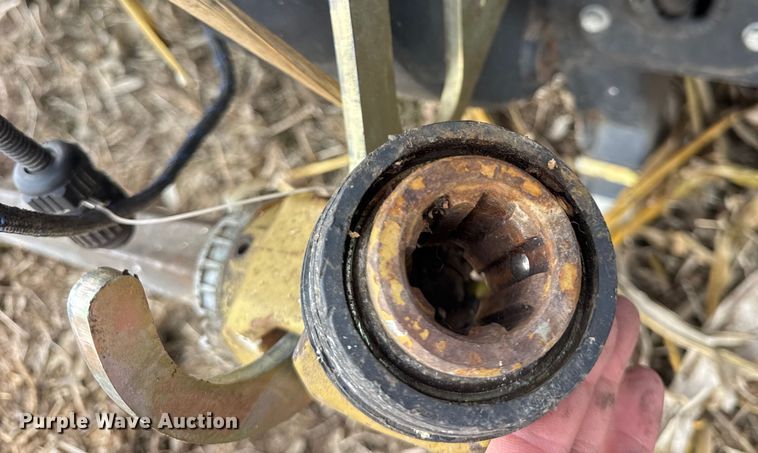 image for item YA2409 2012 Geringhoff MS800 North Star corn head