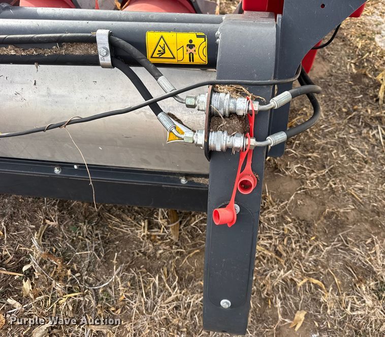 image for item YA2409 2012 Geringhoff MS800 North Star corn head