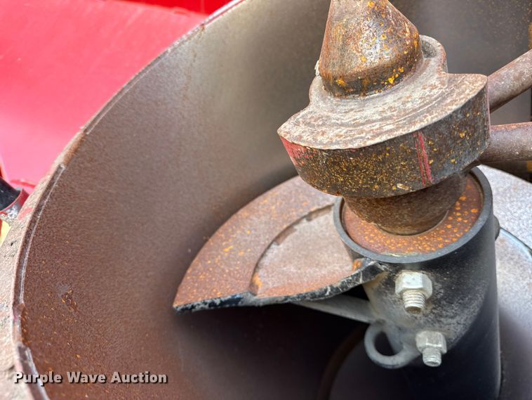 image for item YA2498 2008 Brent 1080 grain cart