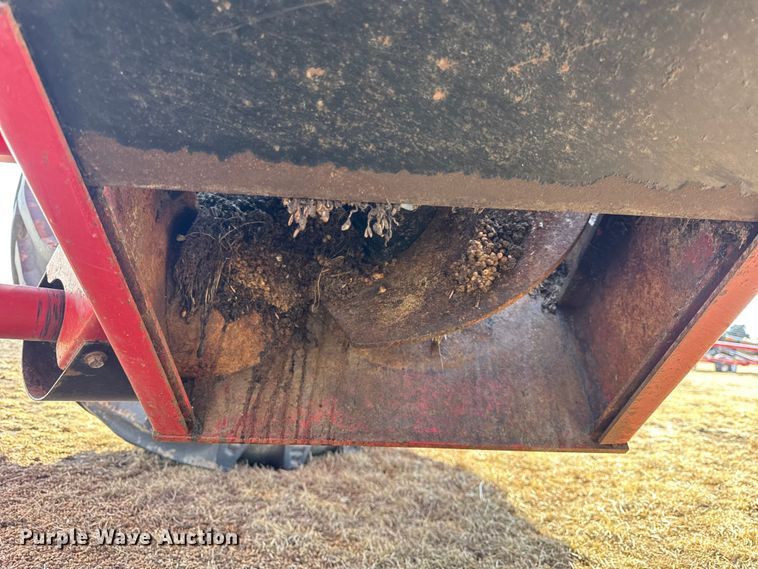 image for item YA2498 2008 Brent 1080 grain cart