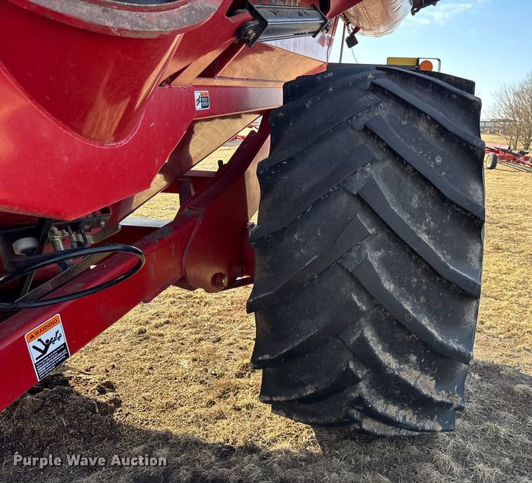 image for item YA2498 2008 Brent 1080 grain cart