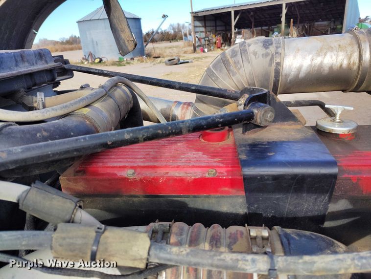 image for item DT0833 1996 Peterbilt 379 semi truck