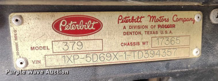 image for item DT0833 1996 Peterbilt 379 semi truck