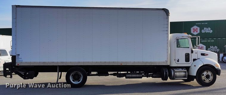 image for item DT0869 2016 Peterbilt 337 box truck