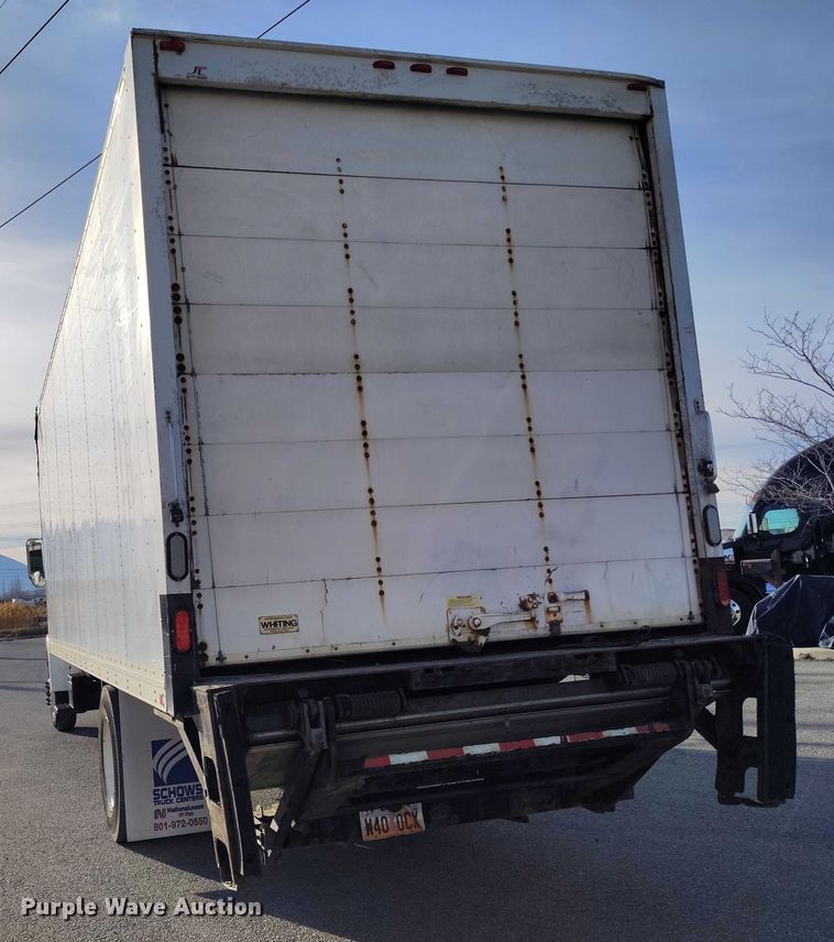 image for item DT0869 2016 Peterbilt 337 box truck