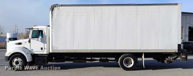 image for item DT0869 2016 Peterbilt 337 box truck