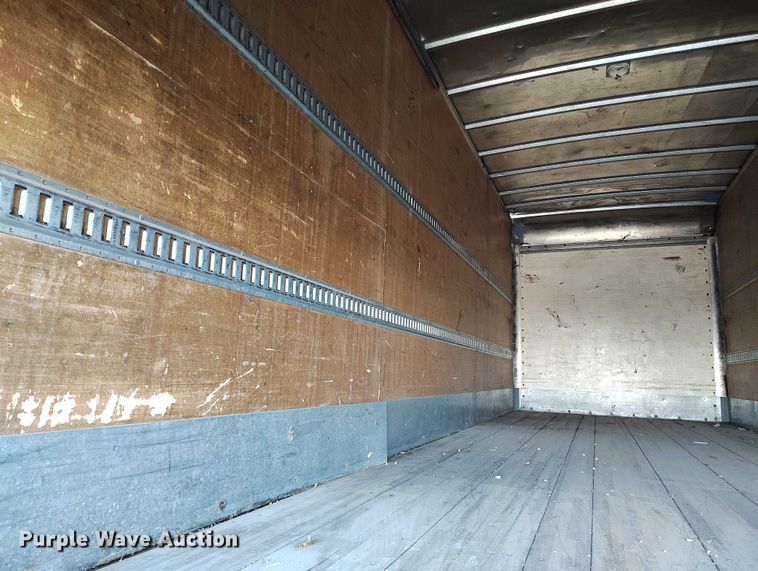 image for item DT0869 2016 Peterbilt 337 box truck