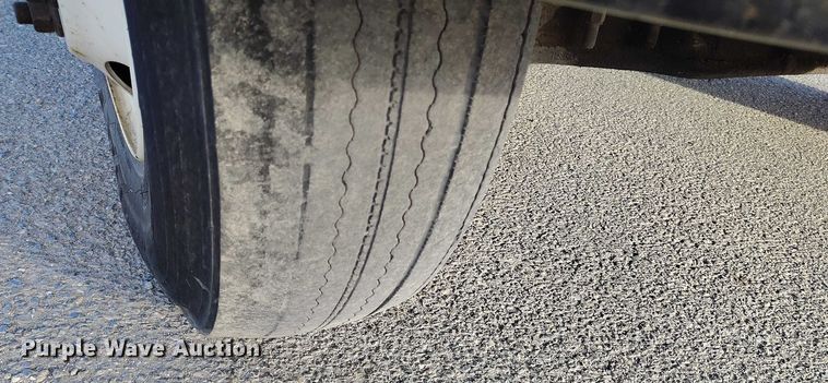 image for item DT0869 2016 Peterbilt 337 box truck