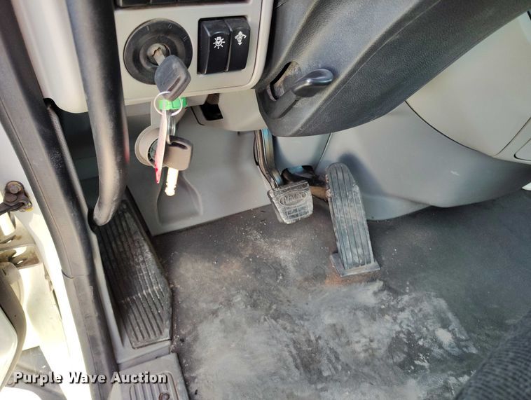 image for item DT0871 2018 Peterbilt 579 semi truck